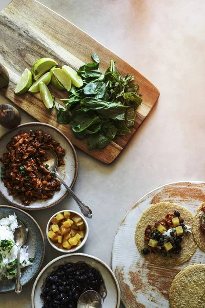Hausgemachte Vegane Taco Zutaten Auf Dem Tisch — Stockfoto