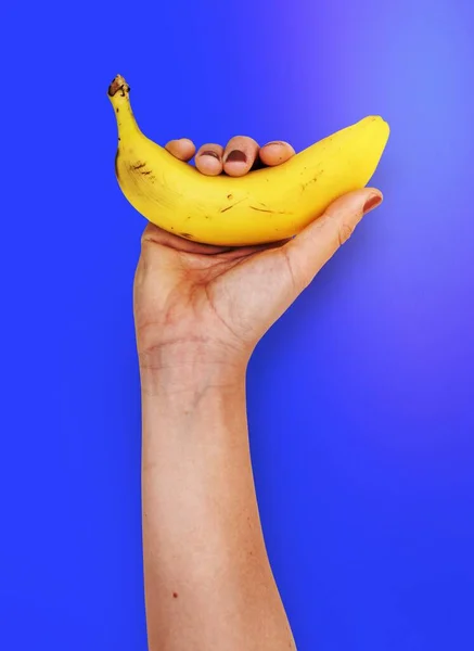 Hand Hält Banana Food Ernährungskonzept — Stockfoto