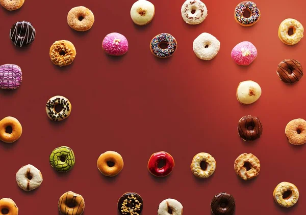 Разнообразие Вкуса Пончиков Копировальным Пространством — стоковое фото