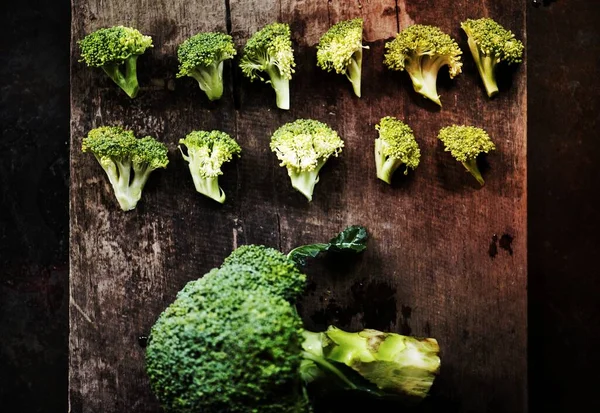 Frisk Naturlig Grøn Broccoli - Stock-foto