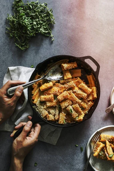 stock image Homemade baked vegan Mac n Cheese