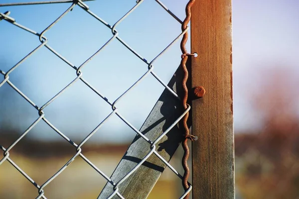 Сетчатый Забор — стоковое фото