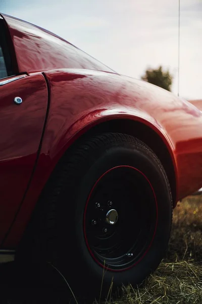 Achteraanzicht Van Een Vintage Rode Sportwagen — Stockfoto