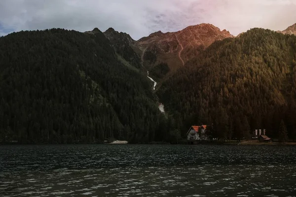 Widok Jezioro Anthoiz Włochy — Zdjęcie stockowe