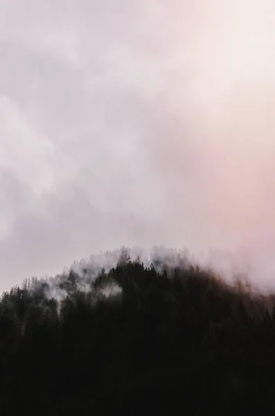 Nebbia Sopra Montagna — Foto Stock