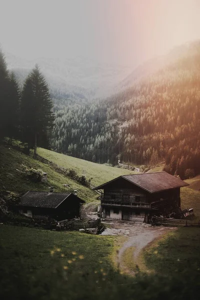 View Mountain Rustic Homes Countryside — Stock Photo, Image