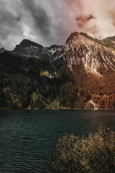 Jezioro Antholz Tyrol Południowy Włochy — Zdjęcie stockowe