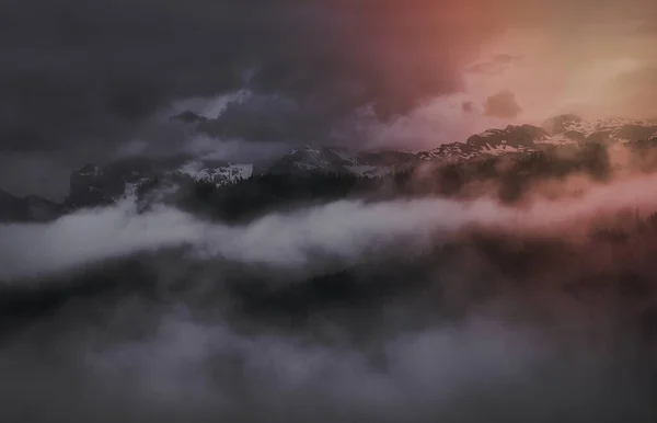 Вид Гору Хмарах — стокове фото