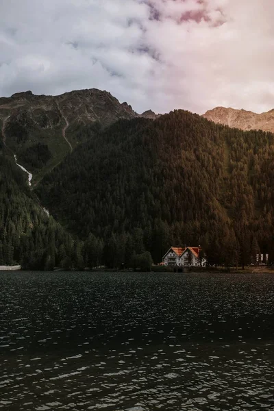Lago Antholz Tirol Sul Itália — Fotografia de Stock