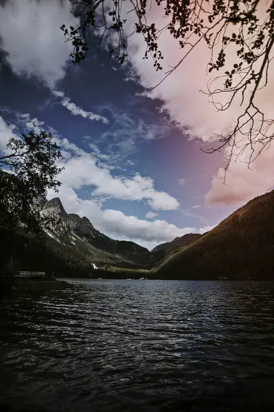 意大利南蒂罗尔的炭疽湖 — 图库照片