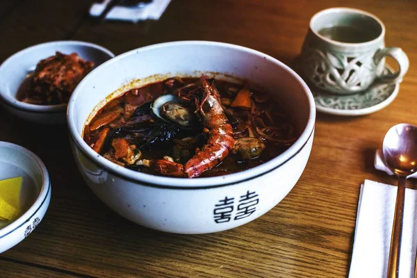 Китайская Лапша Морепродуктами Ресторане — стоковое фото