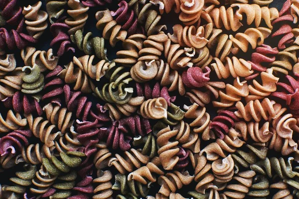 Красочные Fusilli Паста Пищевой Фотографии — стоковое фото