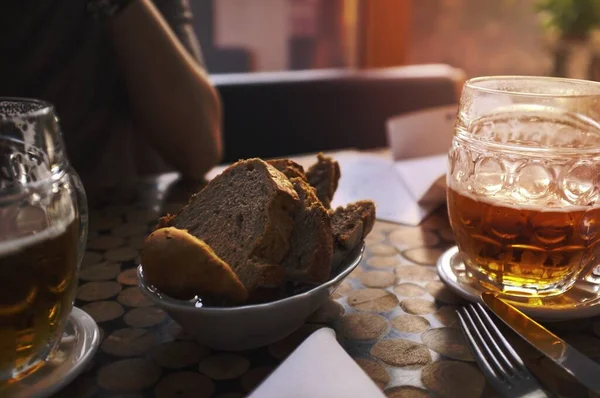 Пиво Хлеб — стоковое фото