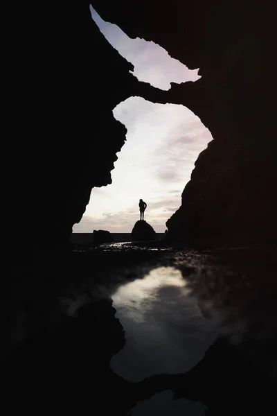 Vista Silhueta Caverna Islândia — Fotografia de Stock