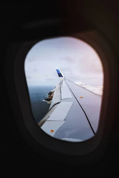 从飞越大西洋飞往法罗群岛的景色 — 图库照片