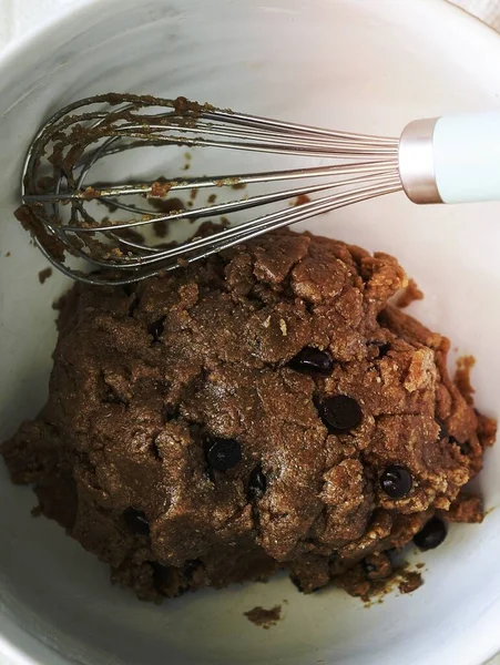 Chocolate Chip Cookie Degen Skål Med Visp — Stockfoto