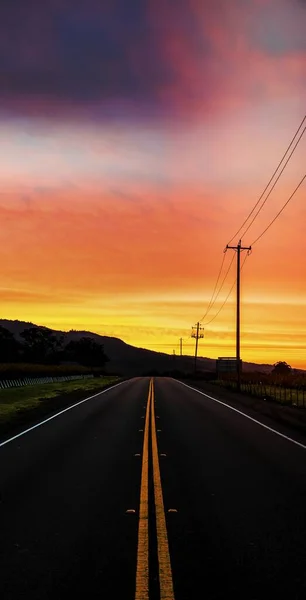 캘리포니아주에 소노마 도로에서 태양이 떠오르는 — 스톡 사진