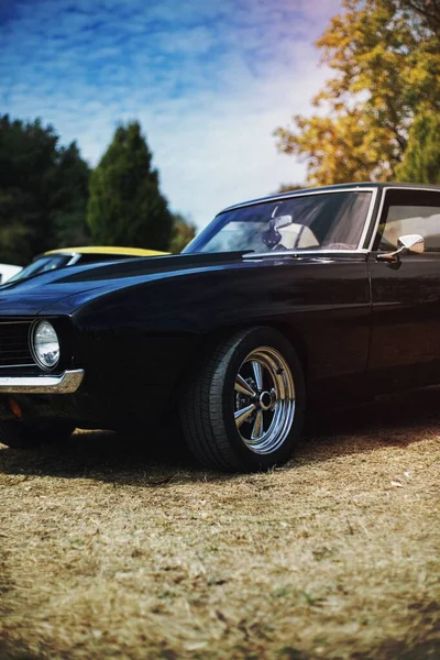 Vintage Czarny Amerykański Samochód — Zdjęcie stockowe