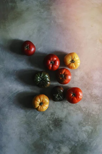Kleurrijke Verse Biologische Erfstuk Tomaten — Stockfoto