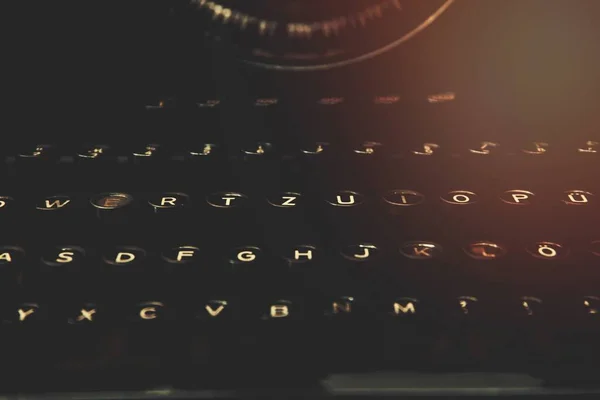 Een Vintage Typemachine Sleutels — Stockfoto