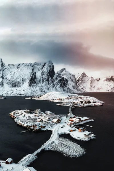 Norveç Sakrisy Adası Giden Bir Yol — Stok fotoğraf