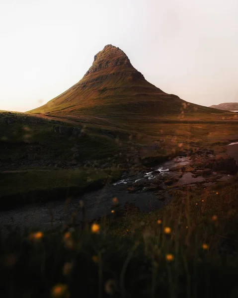 Green Field Church Mountain Iceland — Stock Photo, Image