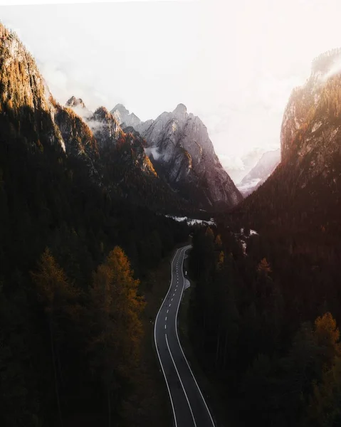 Passagem Montanha Enevoada Nas Dolomitas — Fotografia de Stock