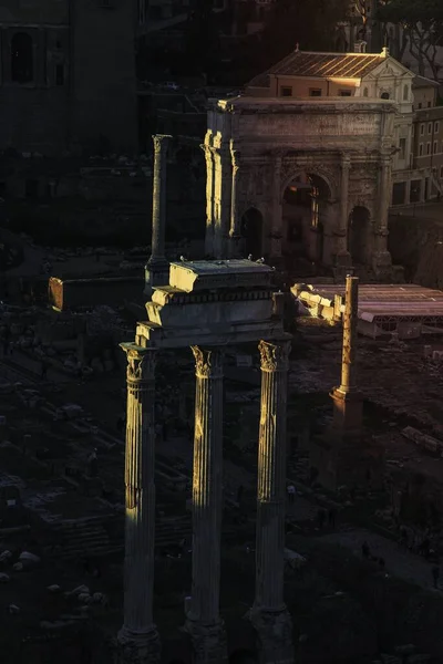Ruiny Starożytnej Architektury Rzymie Włochy — Zdjęcie stockowe