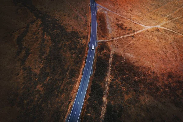 Estrada Para Algum Lugar Entre Uma Vista Drone Pastagem — Fotografia de Stock