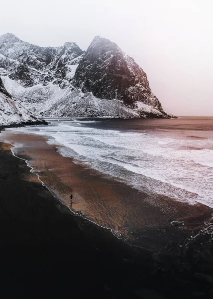 Pláž Kvalvika Lofotenských Ostrovech Norsko — Stock fotografie