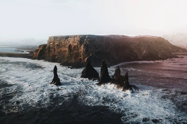 Starka Vågor Vid Reynisfjara Island — Stockfoto