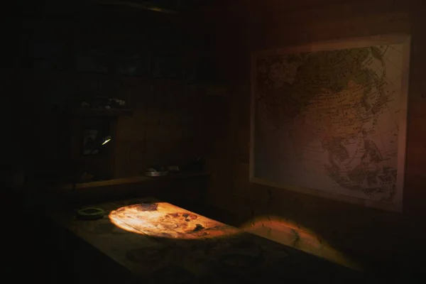 Refuge Charpoua Daki Bir Odada Çerçevelenmiş Harita — Stok fotoğraf