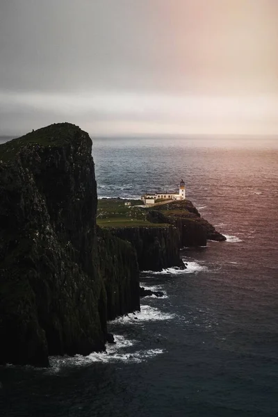 Faro Cloudy Neist Point Isola Skye Scozia — Foto Stock