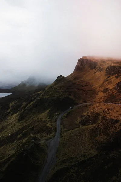 Drone Uitzicht Een Mistige Quiraing Het Eiland Skye Schotland — Stockfoto