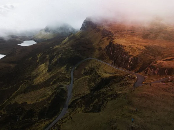 Drone Uitzicht Een Mistige Quiraing Het Eiland Skye Schotland — Stockfoto