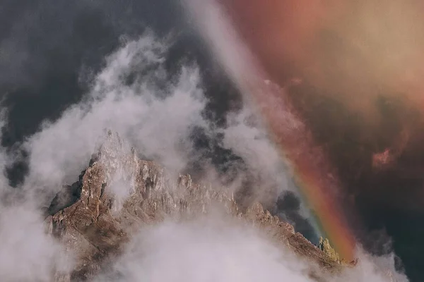 Туман Веселка Над Нерівною Горою Альпе Сіузі Доломіти Італія — стокове фото