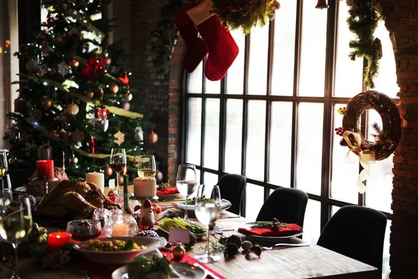 圣诞家庭餐桌概念 — 图库照片