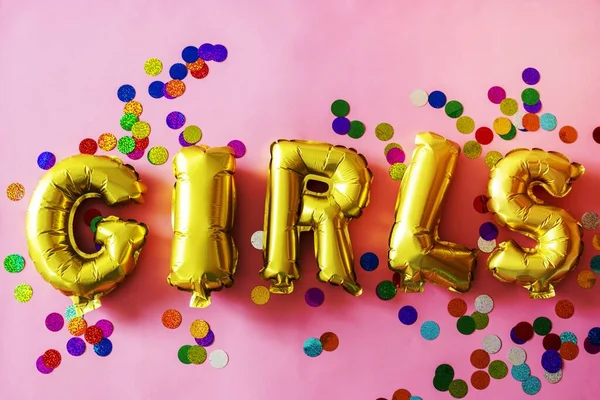 Nahaufnahme Von Mädchen Ballon Wort Auf Rosa Hintergrund — Stockfoto