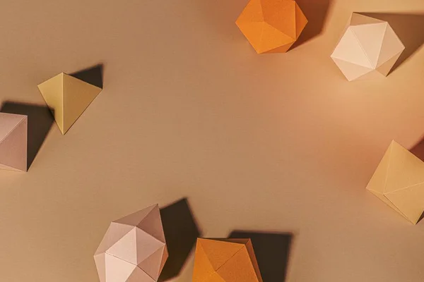3Dベージュのダイヤモンド型の紙クラフト背景デザイン — ストック写真