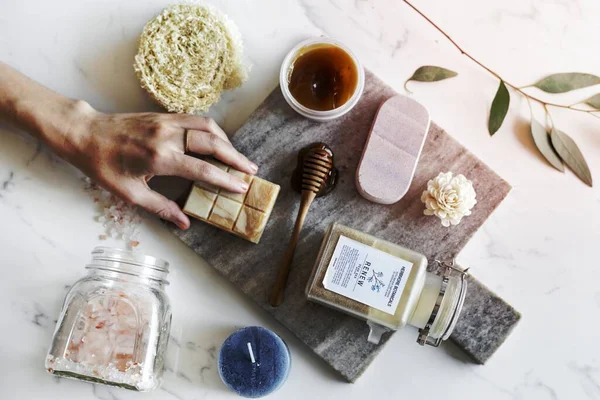 Stock image Flat lay of spa treatment set