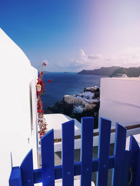 Yunanistan Santorini Kentinde Ege Deniz Manzaralı Geleneksel Beyaz Manzarası — Stok fotoğraf