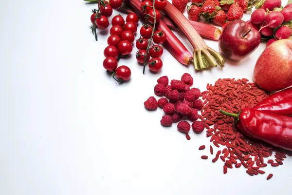 Különböző Piros Gyümölcsök Zöldségek — Stock Fotó