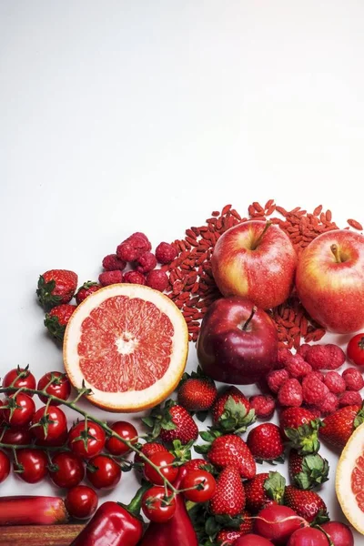 Uma Variedade Frutas Legumes Vermelhos — Fotografia de Stock