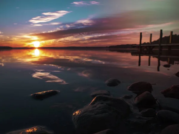 Zachodzącego Słońca Nad Jeziorem — Zdjęcie stockowe