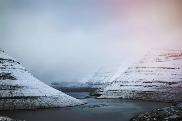 Danimarka Krallığı Nın Bir Parçası Olan Karlı Faroe Adaları Manzarası — Stok fotoğraf