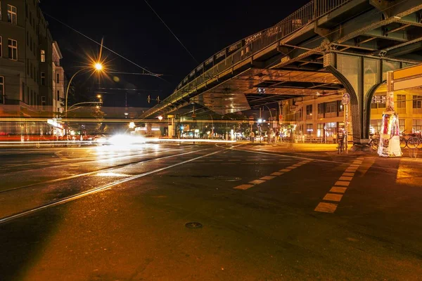 Світло Пробивається Жвавому Місті — стокове фото