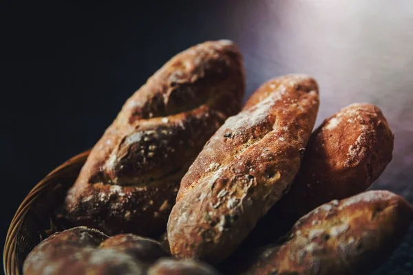 Een Zelfgemaakt Vers Brood — Stockfoto