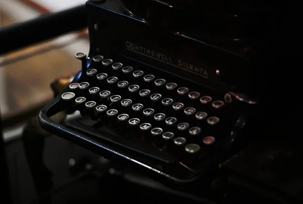 Schwarze Continental Silenta Schreibmaschine — Stockfoto