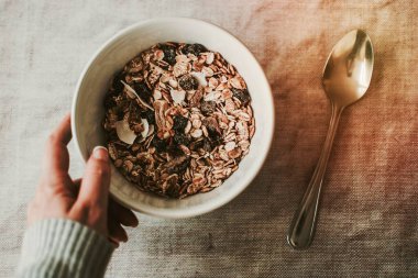 Kadın, kucak, müsli, mısır gevreği, kahvaltı, kaşık, kase, sağlıklı, yiyecek