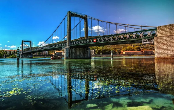 Puente Colgante Gris —  Fotos de Stock